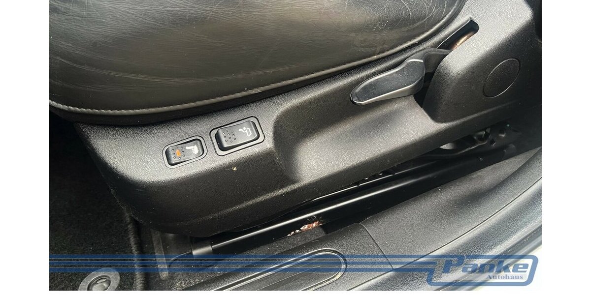 Alfa Romeo Giulietta 1.4 TB Turismo Aut.*BT*SHZ*Leder*Xenon 200.000 km 5.990 &euro; Berlin 13187