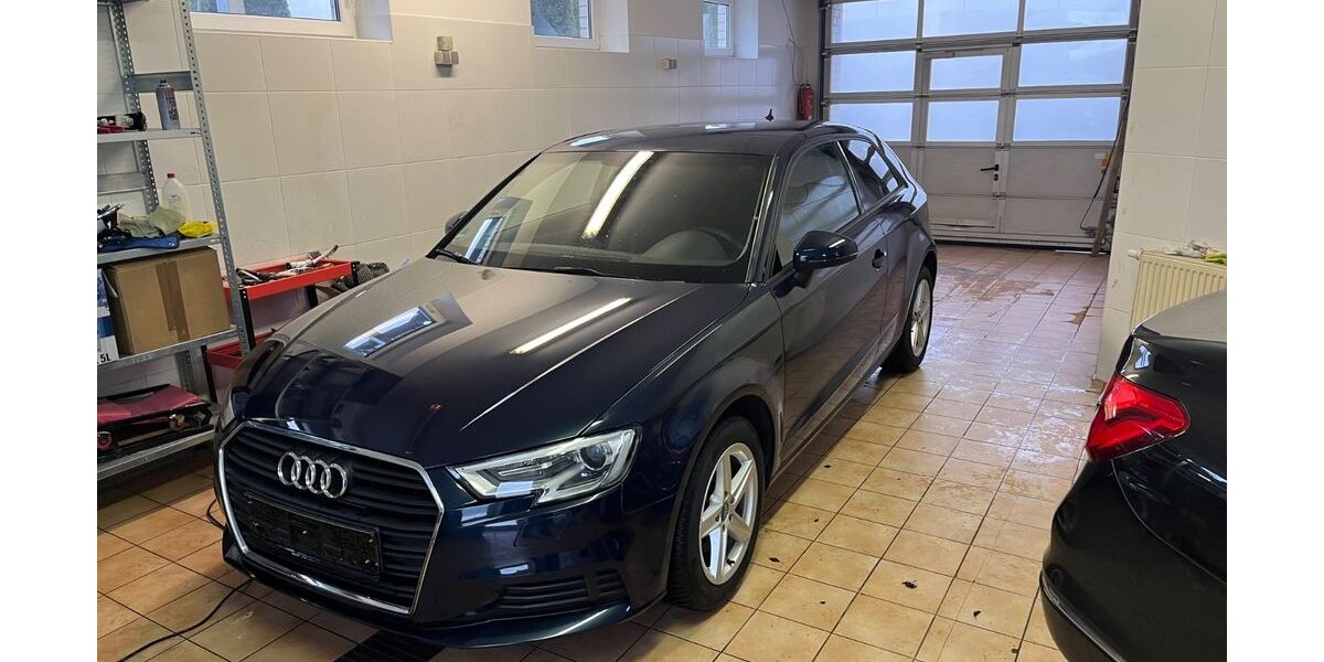 Audi A3 91.838 km 14.400 &euro; Oldenburg 26133