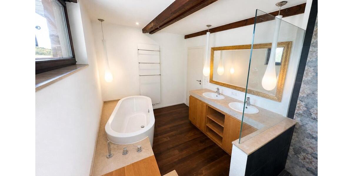 Einfamilienhaus Albstadt Gemarkung Onstmettingen - 6 Zimmer, 180 m&sup2;, 569.000&euro; | Angebot:26440197