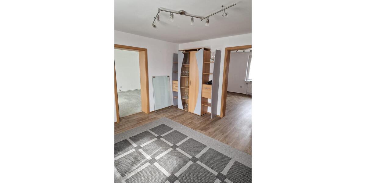 Etagenwohnung Lennestadt - 4 Zimmer, 100 m&sup2;, 700&euro; | Angebot:26317760