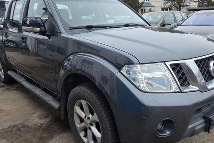 Nissan Navara 261.449 km 8.100 &euro; Lübeck 23568
