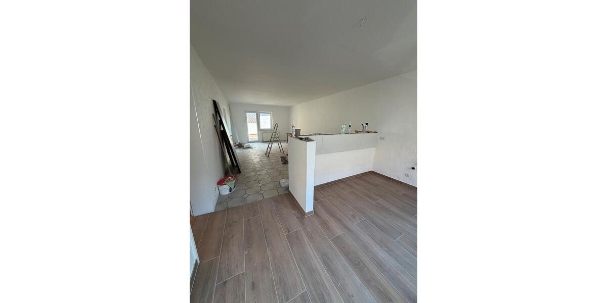 Etagenwohnung Grünberg - 2 Zimmer, 75 m&sup2;, 750&euro; | Angebot:26323152