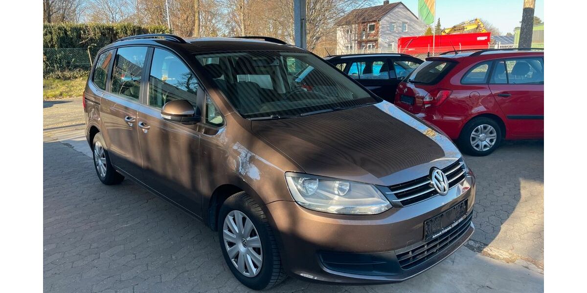 VW Sharan 208.202 km 7.490 &euro; Königslutter 38154
