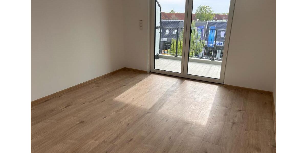Einfamilienhaus Oranienburg - 4 Zimmer, 100 m&sup2;, 1.699&euro; | Angebot:24508601