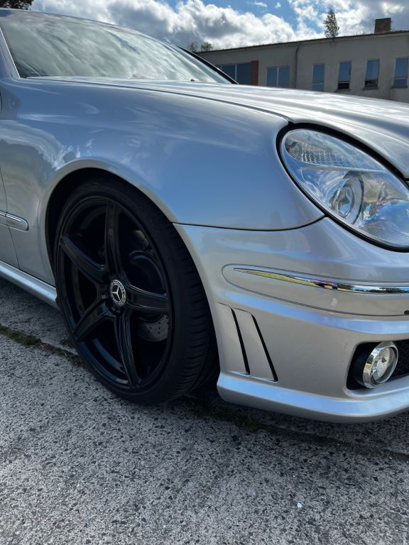 Mercedes-Benz E 500 215.000 km 8.500 € Nakenstorf 23992