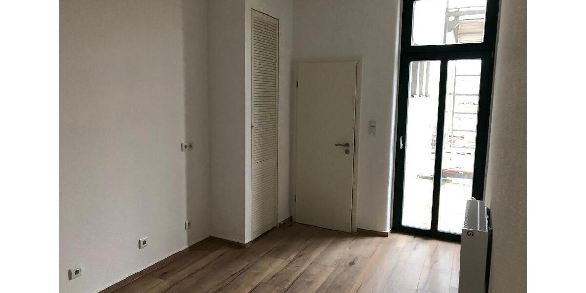 Etagenwohnung Eisleben (Lutherstadt) - 3 Zimmer, 65 m&sup2;, 420&euro; | Angebot:25865851