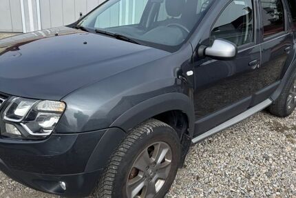 Dacia Duster 258.000 km 7.900 &euro; Königsbrunn bei Augsburg 86343