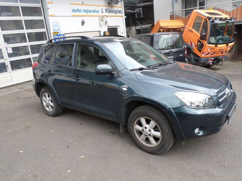 Toyota RAV 4 178.900 km 5.990 € Rengersbrunn 97778