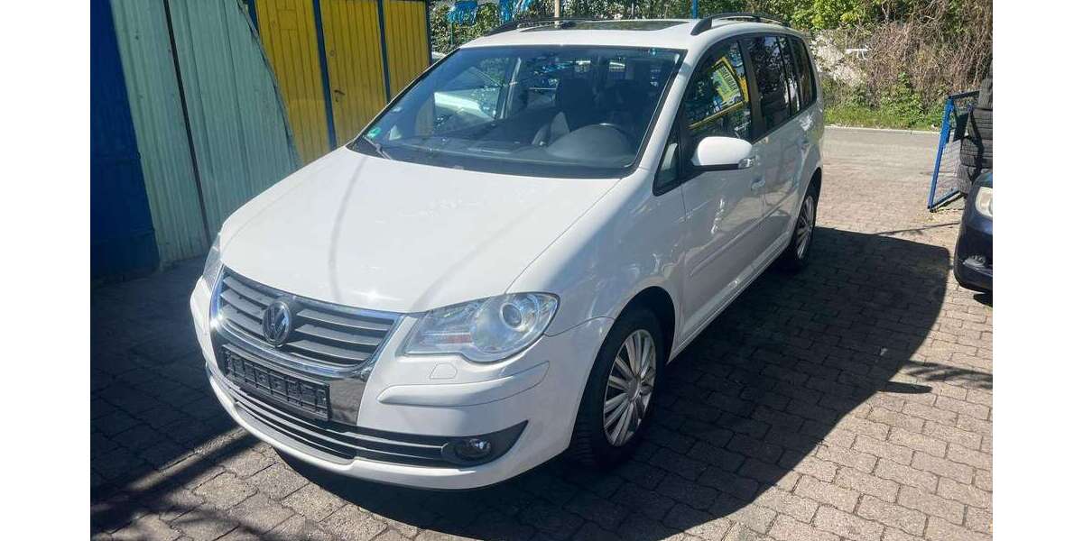 VW Touran 169.000 km 4.990 &euro; Berlin 12359