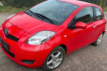 Toyota Yaris 67.000 km 4.900 &euro; Neubrandenburger 17033
