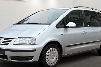 VW Sharan 131.458 km 5.899 &euro; Berlin 12681