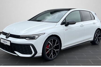 VW Golf 2.900 km 46.290 &euro; Hockenheim 68766