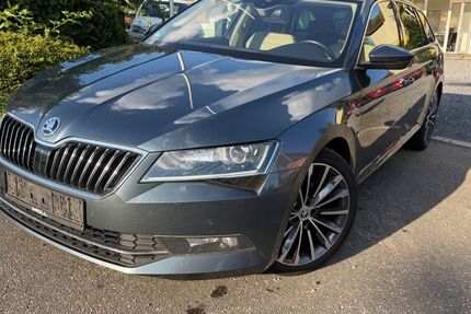 Skoda Superb 182.000 km 13.990 &euro; Schwerte 58239