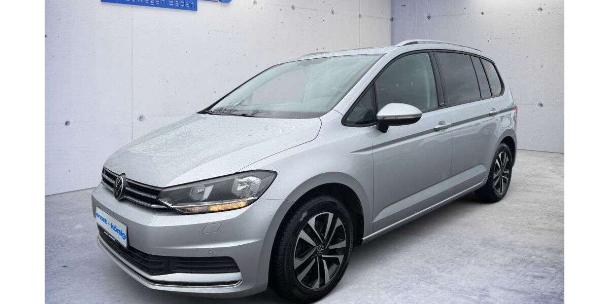 VW Touran 111.877 km 22.890 &euro; Offenburg 77656