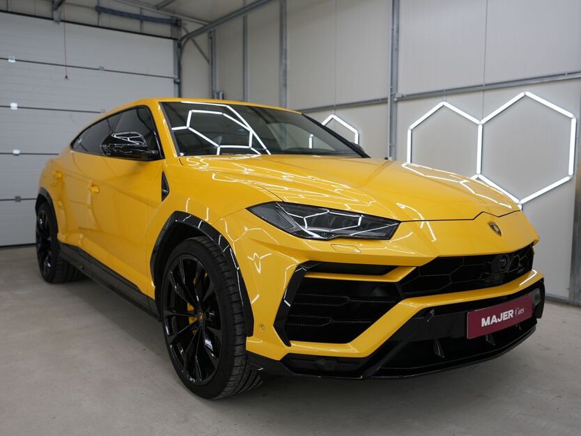 Lamborghini Urus 19.678 km 284.000 € Hamburg 22043