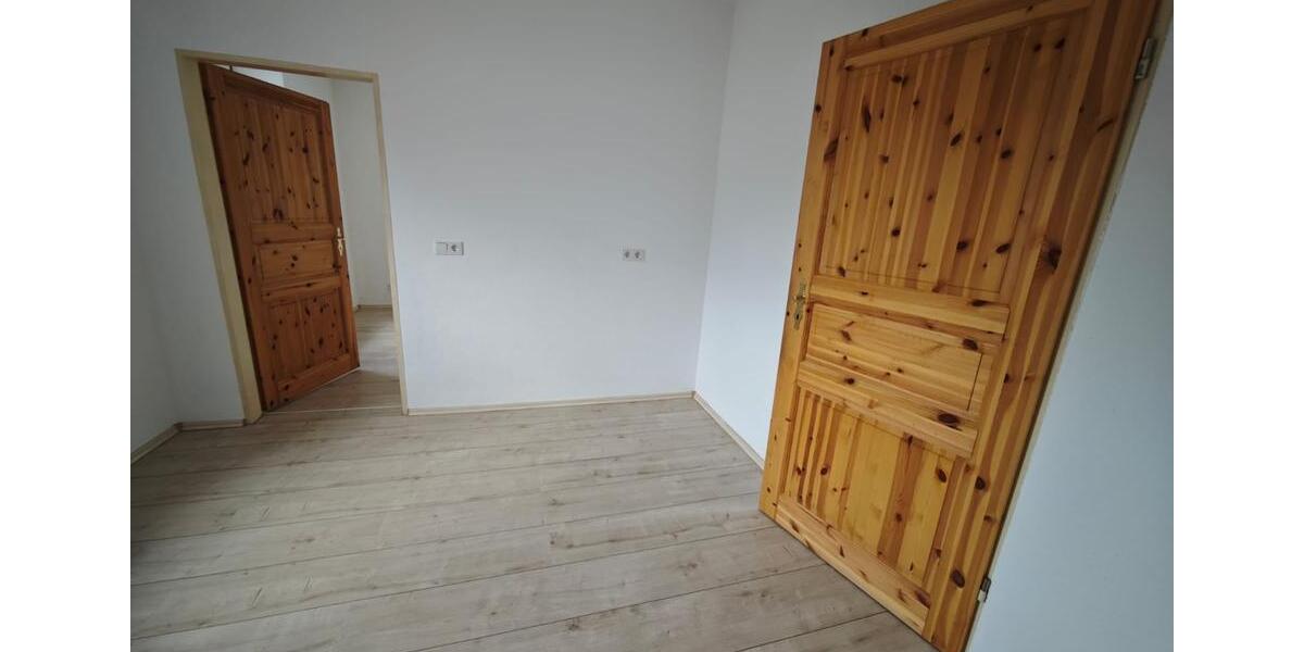 Etagenwohnung Mettlach - 4 Zimmer, 80 m&sup2;, 750&euro; | Angebot:26074474