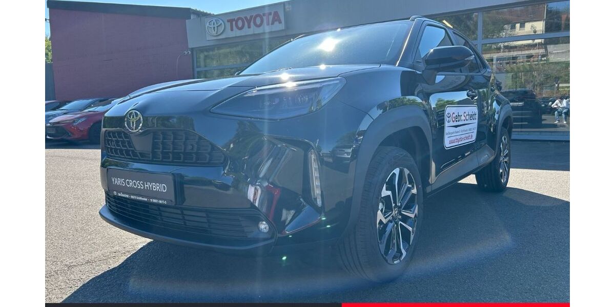 Toyota Yaris Cross 3.369 km 27.950 &euro; Schiffweiler 66578