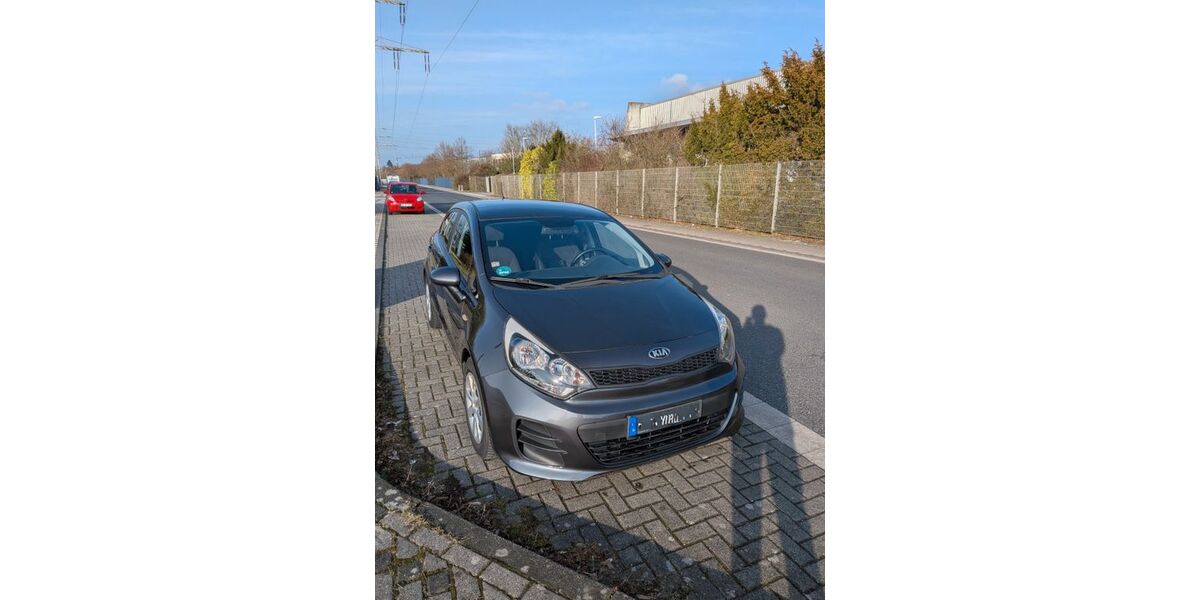 Kia Rio 120.000 km 8.000 &euro; Kamp-Lintfort 47475