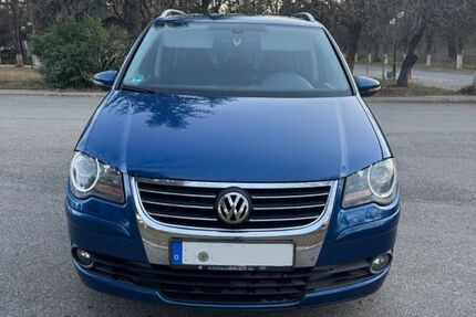 VW Touran 290.000 km 3.250 &euro; Stuttgart 70376