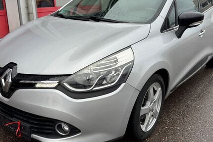 Renault Clio 96.600 km 8.580 &euro; Offenburg 77654