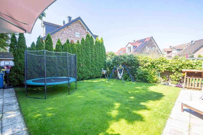 Attraktives Einfamilienhaus in begehrter Lage mit moderner Technik und nachhaltiger Ausstattung
