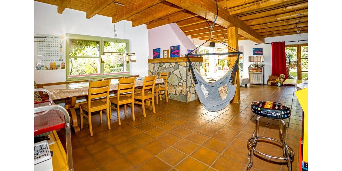 Villa Bad Arolsen - 12 Zimmer, 550 m&sup2;, 849.000&euro; | Angebot:26876258