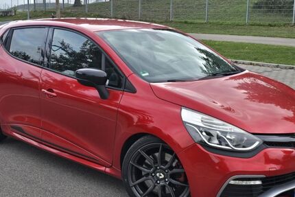 Renault Clio 207.000 km 8.500 &euro; Esslingen 73730