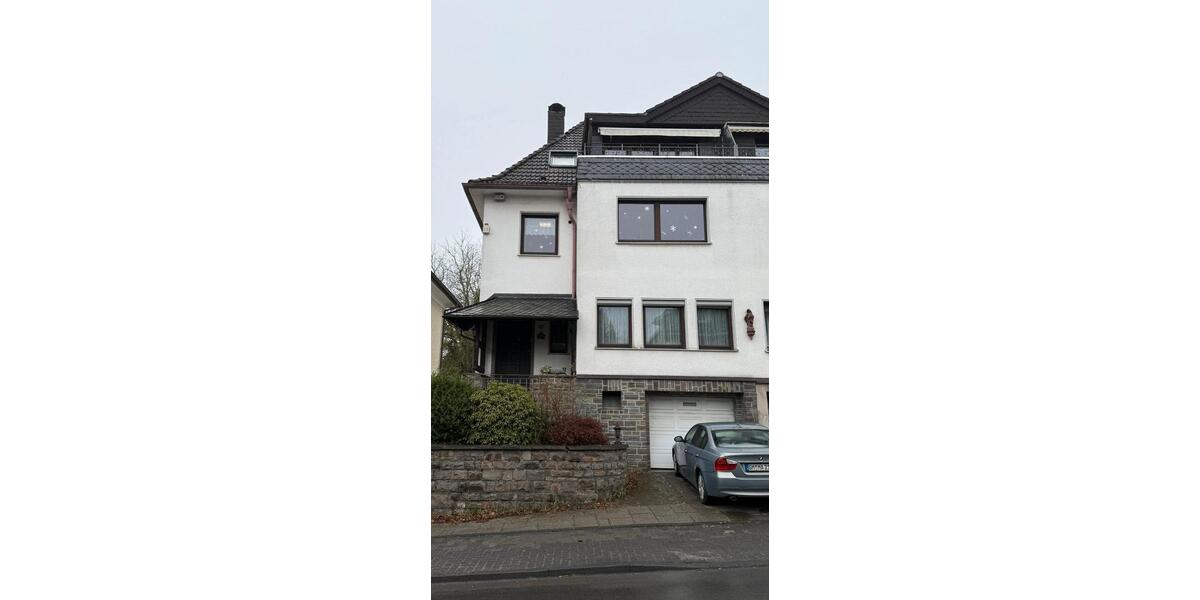 Doppelhaushälfte Waldbröl - 8 Zimmer, 183 m&sup2;, 279.000&euro; | Angebot:27014136