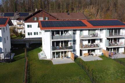 Neubau-Wohnung - absolut ruhige, energetische Erdgeschoss-Wohnung mit großem Garten und Bergblick! 2 zimmer