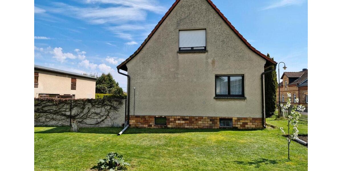 Einfamilienhaus Zörbig - 3 Zimmer, 95 m&sup2;, 250.000&euro; | Angebot:26222710