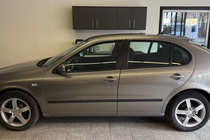 Seat Leon 124.000 km 3.490 &euro; Spremberg 03130