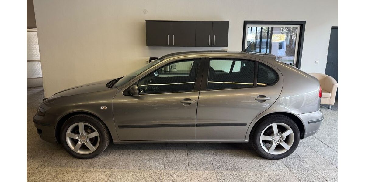 Seat Leon 124.000 km 3.490 &euro; Spremberg 03130