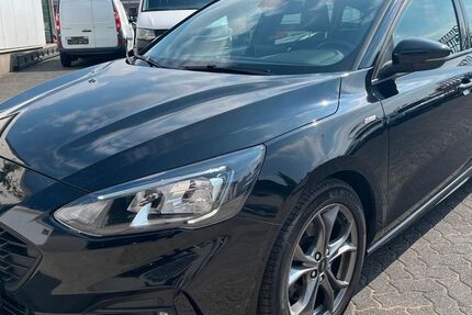 Ford Focus 151.507 km 9.400 &euro; Bocholt 46395