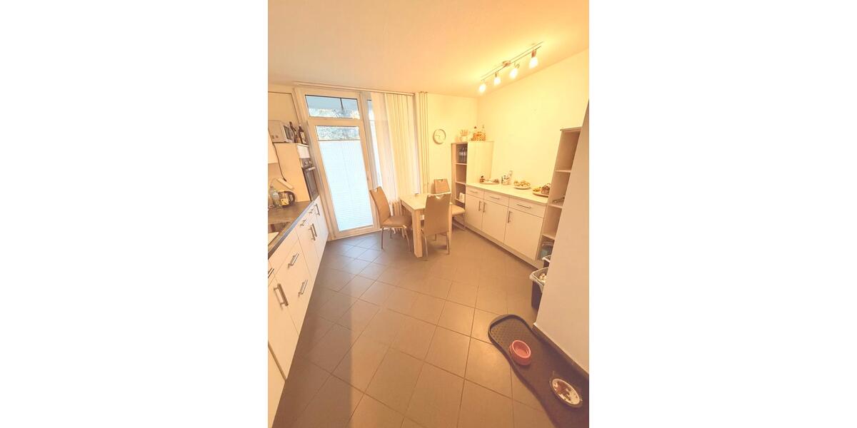 Erdgeschoßwohnung Krefeld Gartenstadt - 3 Zimmer, 77 m&sup2;, 925&euro; | Angebot:26676642