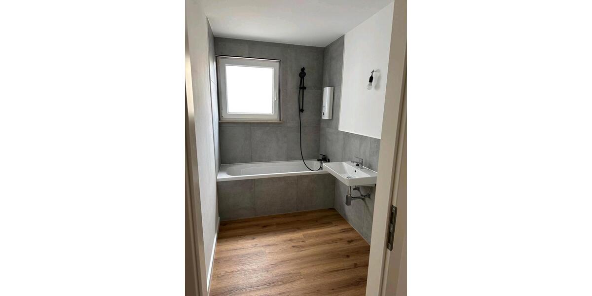 Etagenwohnung Laichingen - 3.5 Zimmer, 89 m&sup2;, 269.000&euro; | Angebot:25292104