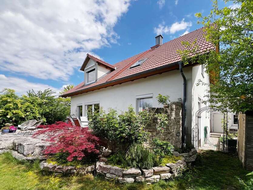 Haus zum Kaufen in Hallbergmoos 1.560.000 € 233 m²