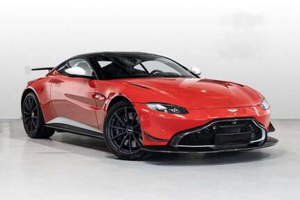 Aston Martin V8