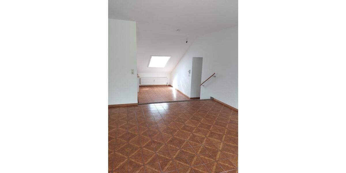 Dachgeschoßwohnung Lenningen - 3 Zimmer, 58 m&sup2;, 600&euro; | Angebot:26646778