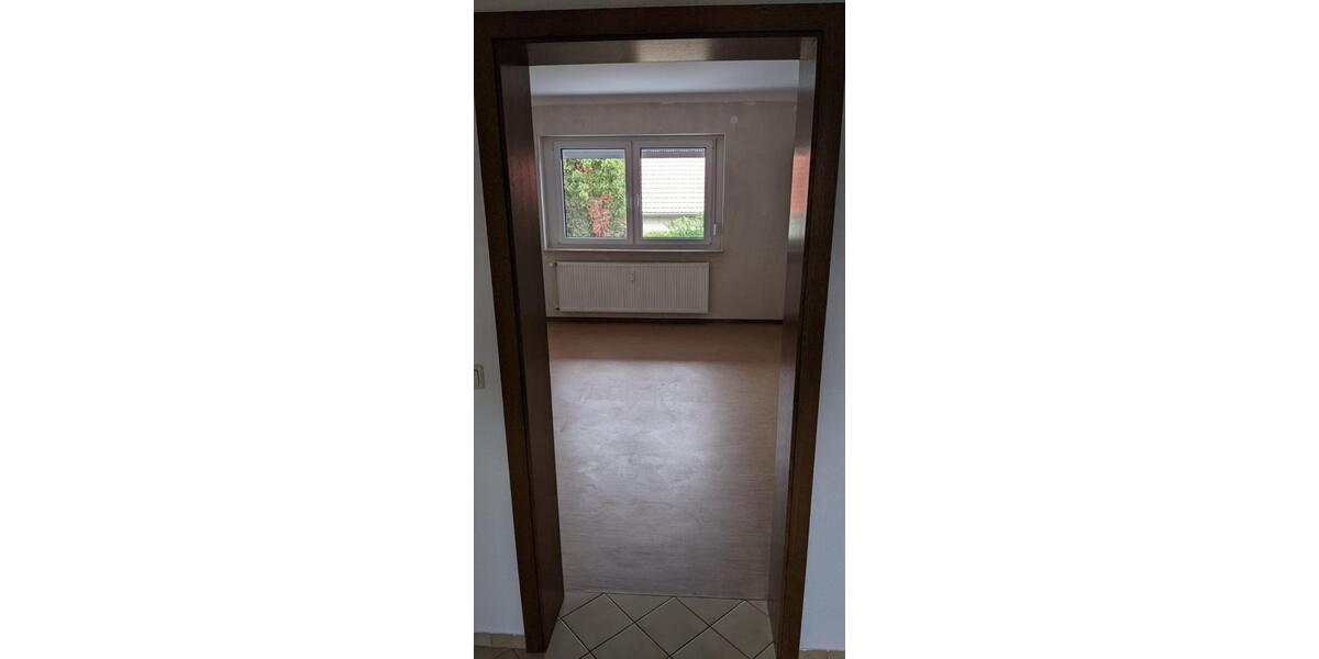 Helle 2-Zimmer-Wohnung im Erdgeschoss ab 052026 - Miltenberg 2 zimmer