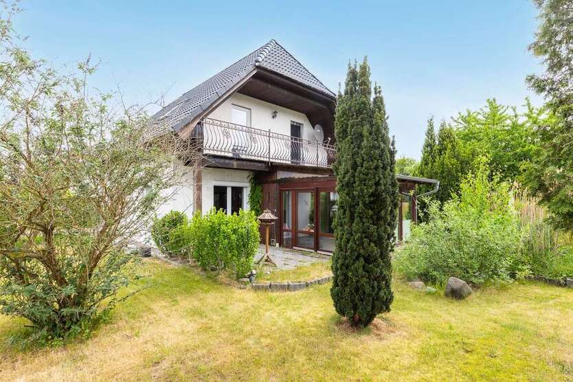 Haus zum Kaufen in Rehfelde 450.000 € 117.63 m²