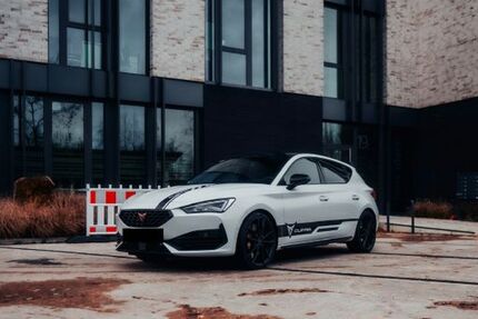 Cupra Leon 49.337 km 31.800 &euro; Ahlen 59229