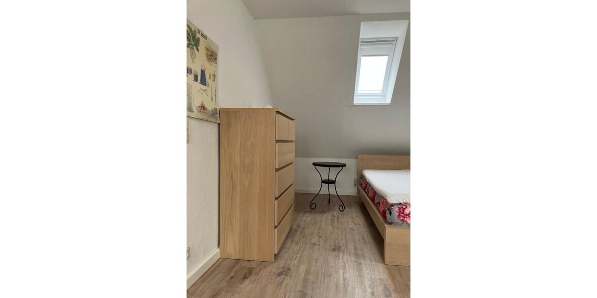 Dachgeschoßwohnung Neustadt (Dosse) - 1.5 Zimmer, 35 m&sup2;, 500&euro; | Angebot:25161904