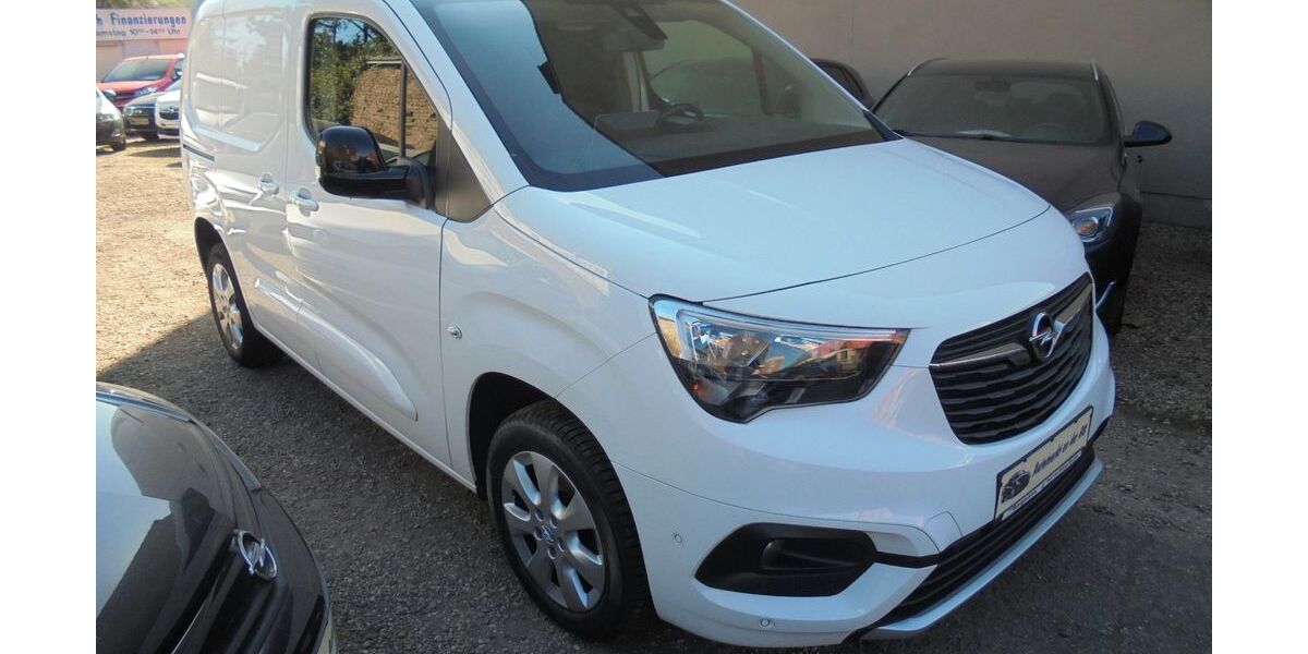 Opel Combo 145.000 km 11.999 &euro; Duisburg 47249