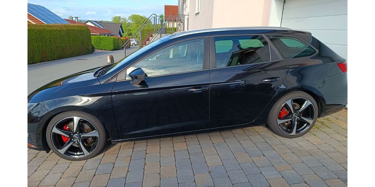 Seat Leon 176.000 km 9.800 &euro; Passau 94036