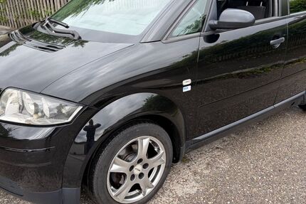 Audi A2 146.555 km 2.666 &euro; München 81929