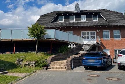 Haus Uslar - 6 Zimmer, 216 m&sup2;, 370.000&euro; | Angebot:26736941