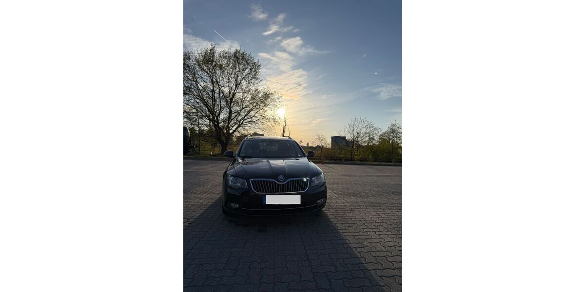 Skoda Superb 89.500 km 14.500 &euro; Lagesbüttel 38179