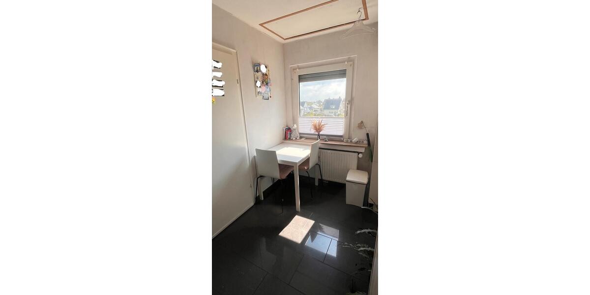 Dachgeschoßwohnung Niederkassel - 2 Zimmer, 49 m&sup2;, 870&euro; | Angebot:26669629