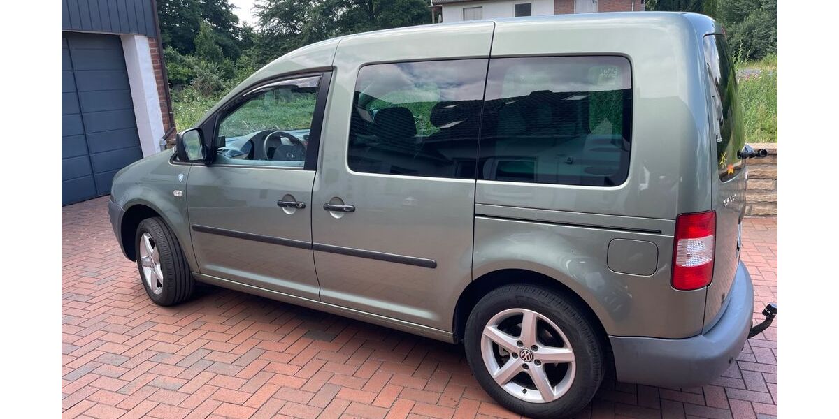 VW Caddy 278.000 km 3.200 &euro; Lemförde 49448