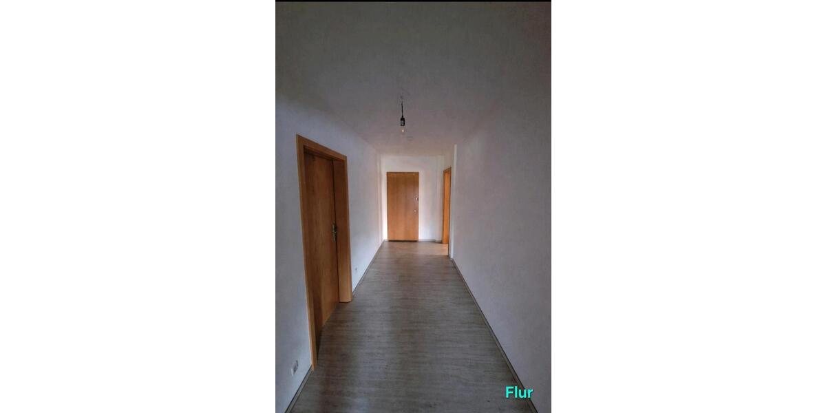 Hochparterre Lauter-Bernsbach Bernsbach - 5 Zimmer, 105 m&sup2;, 651&euro; | Angebot:24840388